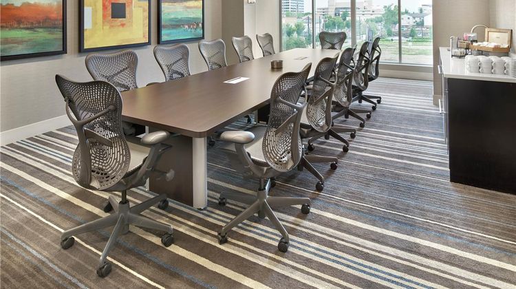 DoubleTree by Hilton Edmonton Downtown Meeting