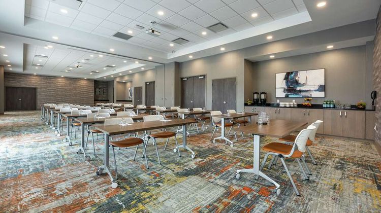 Hampton Inn & Suites Charlottetown Meeting