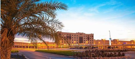 Ayla Bawadi Hotel and Mall Exterior