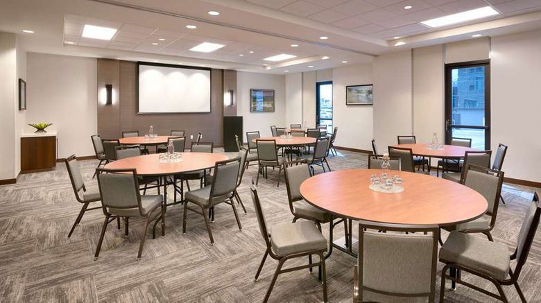 <b>Hyatt Place Anchorage Midtown Meeting</b>. Images powered by <a href="https://iceportal.shijigroup.com/" title="IcePortal" target="_blank">IcePortal</a>.