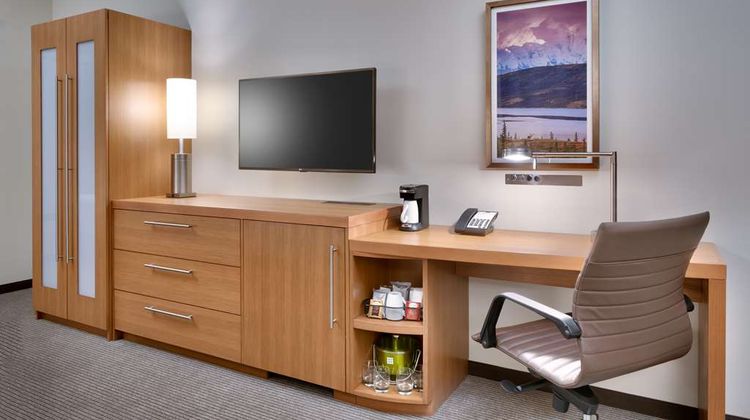 Hyatt Place Anchorage Midtown Room