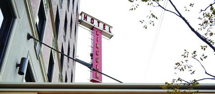 Hotel Lincoln Exterior