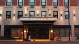 Hotel Lincoln Exterior