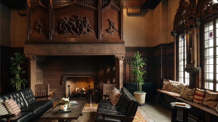 Chicago Athletic Association Hotel Restaurant