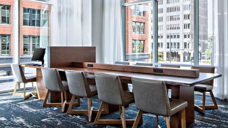 <b>Hyatt Place Grand Rapids Downtown Lobby</b>. Images powered by <a href="https://iceportal.shijigroup.com/" title="IcePortal" target="_blank">IcePortal</a>.