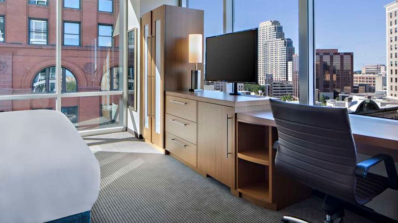 <b>Hyatt Place Grand Rapids Downtown Room</b>. Images powered by <a href="https://iceportal.shijigroup.com/" title="IcePortal" target="_blank">IcePortal</a>.
