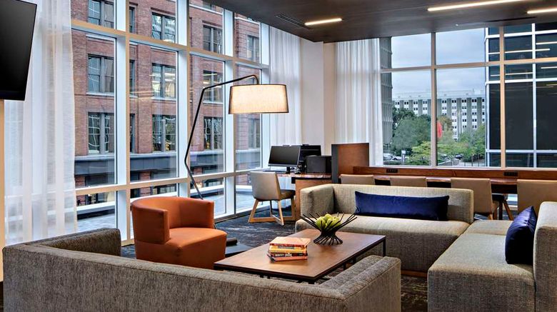 <b>Hyatt Place Grand Rapids Downtown Lobby</b>. Images powered by <a href="https://iceportal.shijigroup.com/" title="IcePortal" target="_blank">IcePortal</a>.