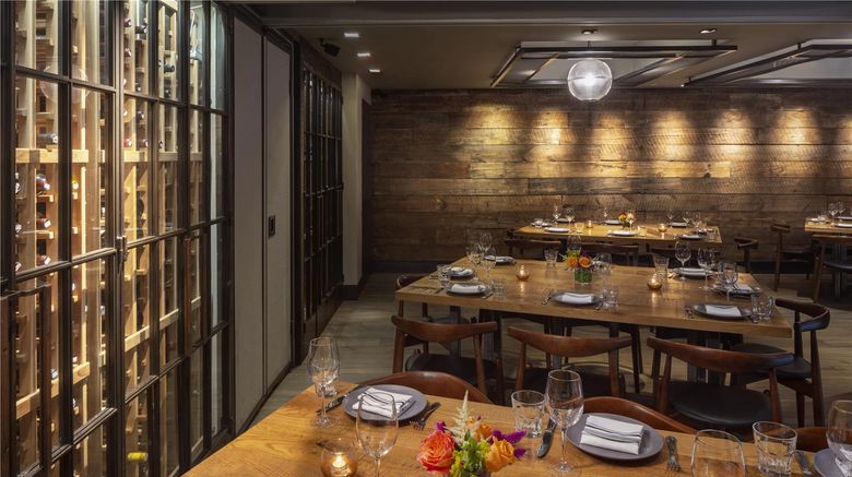 <b>Park South Hotel Restaurant</b>. Images powered by <a href="https://iceportal.shijigroup.com/" title="IcePortal" target="_blank">IcePortal</a>.
