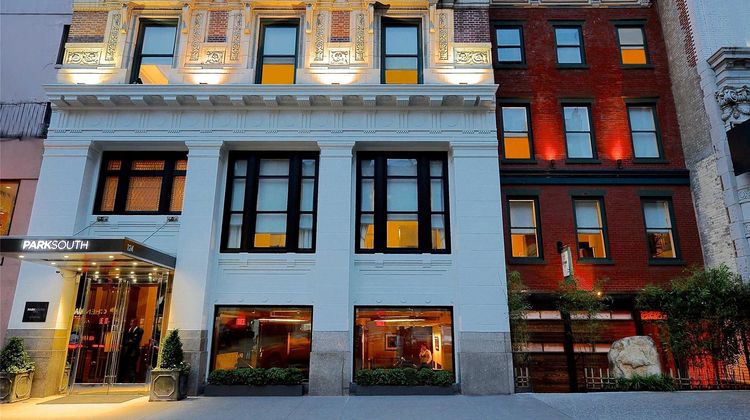 Park South Hotel Exterior
