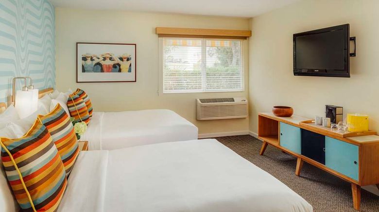 <b>Wild Palms Hotel Room</b>. Images powered by <a href="https://iceportal.shijigroup.com/" title="IcePortal" target="_blank">IcePortal</a>.
