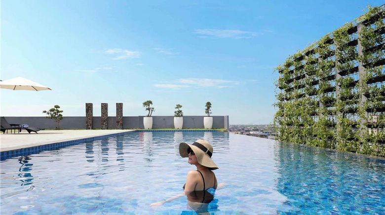 <b>Novotel Suites Yogyakarta Malioboro Pool</b>. Images powered by <a href="https://iceportal.shijigroup.com/" title="IcePortal" target="_blank">IcePortal</a>.