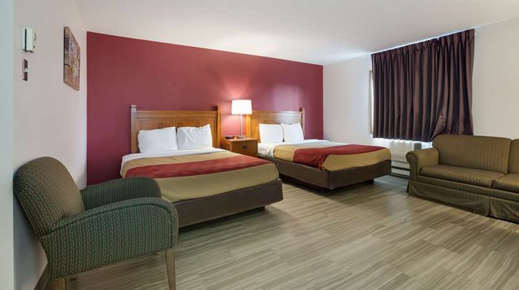 Econo Lodge Inn & Suites Escanaba Room
