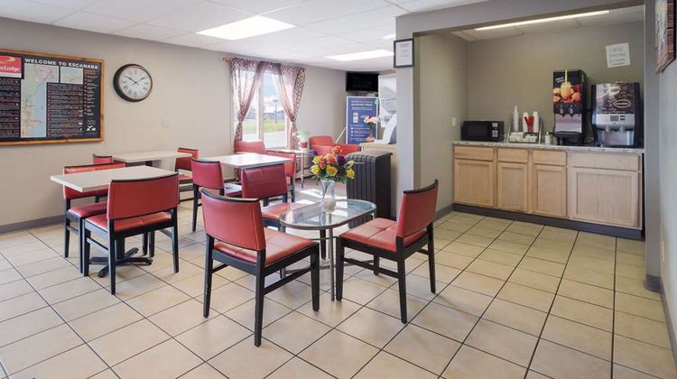 Econo Lodge Inn & Suites Escanaba Restaurant