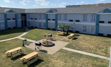 Days Inn by Wyndham Rockport TX