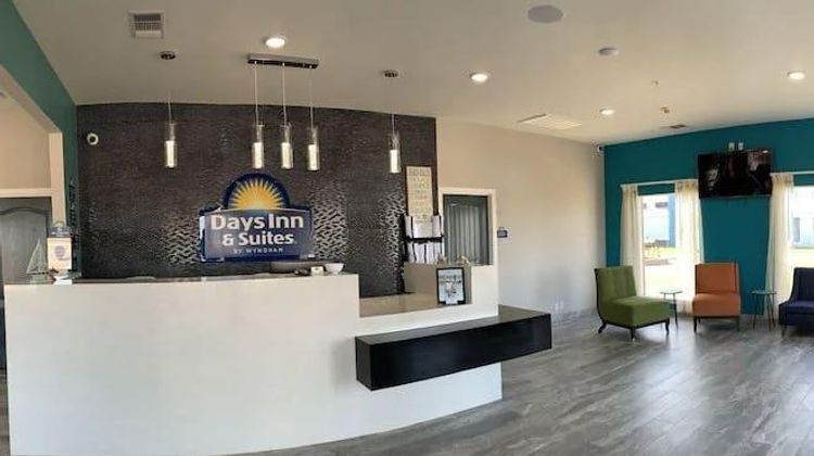 Days Inn by Wyndham Rockport TX Lobby
