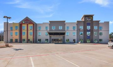 MainStay Suites