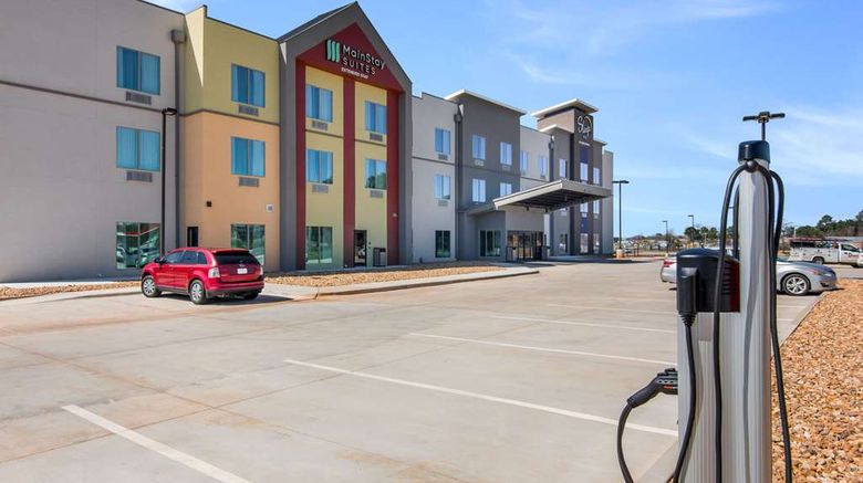 <b>MainStay Suites Exterior</b>. Images powered by <a href="https://iceportal.shijigroup.com/" title="IcePortal" target="_blank">IcePortal</a>.