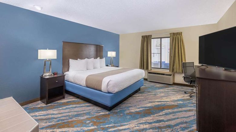 <b>AmericInn by Wyndham Prairie du Chien Suite</b>. Images powered by <a href="https://iceportal.shijigroup.com/" title="IcePortal" target="_blank">IcePortal</a>.