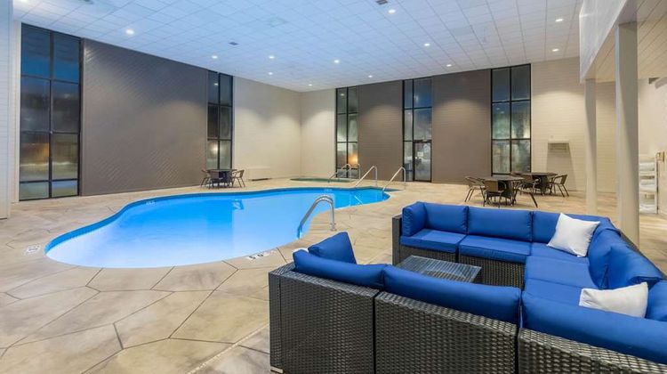 AmericInn by Wyndham Prairie du Chien Pool