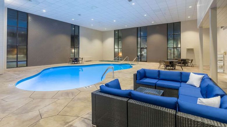 <b>AmericInn by Wyndham Prairie du Chien Pool</b>. Images powered by <a href="https://iceportal.shijigroup.com/" title="IcePortal" target="_blank">IcePortal</a>.