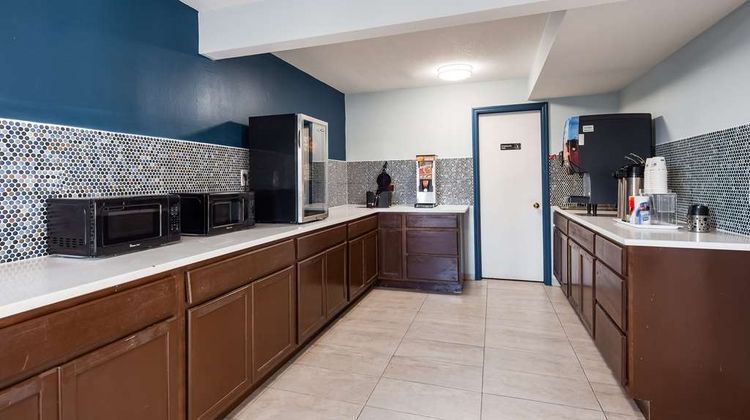 SureStay Hotel by Best Western Olathe Restaurant