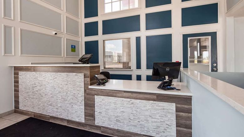<b>SureStay Hotel by Best Western Olathe Lobby</b>. Images powered by <a href="https://iceportal.shijigroup.com/" title="IcePortal" target="_blank">IcePortal</a>.