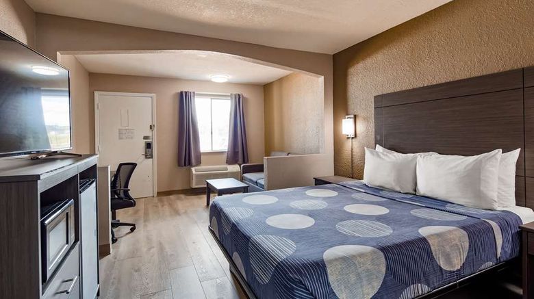 <b>SureStay Hotel by Best Western Olathe Room</b>. Images powered by <a href="https://iceportal.shijigroup.com/" title="IcePortal" target="_blank">IcePortal</a>.