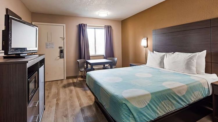 SureStay Hotel by Best Western Olathe Room