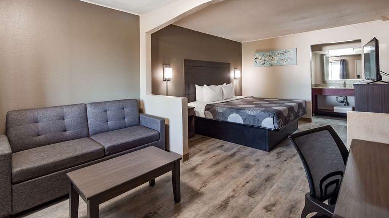 <b>SureStay Hotel by Best Western Olathe Room</b>. Images powered by <a href="https://iceportal.shijigroup.com/" title="IcePortal" target="_blank">IcePortal</a>.