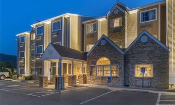 SureStay Plus Hotel Keyser