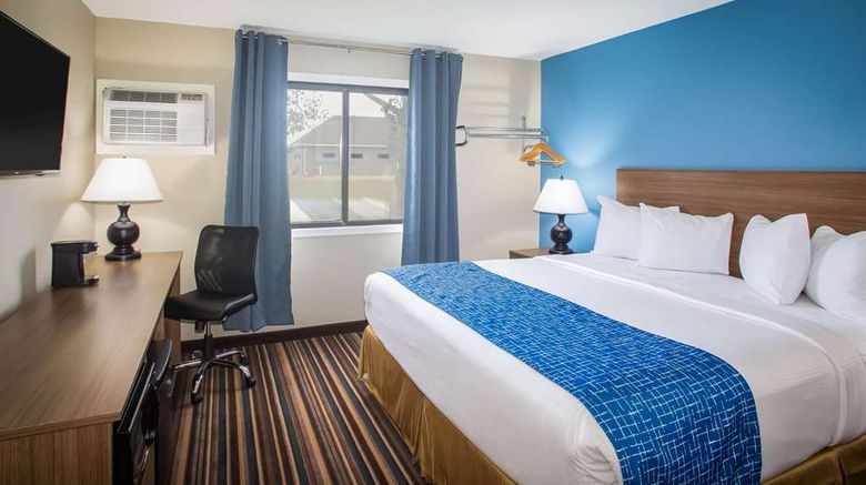 <b>Travelodge by Wyndham Wahpeton Room</b>. Images powered by <a href="https://iceportal.shijigroup.com/" title="IcePortal" target="_blank">IcePortal</a>.