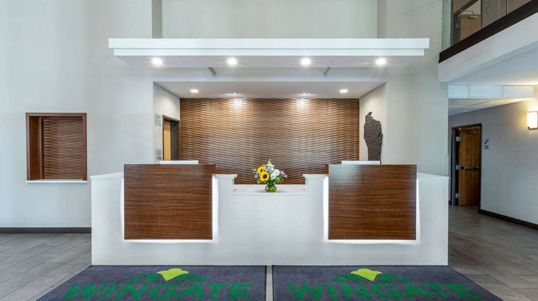 <b>Wingate by Wyndham Wisconsin Dells Lobby</b>. Images powered by <a href="https://iceportal.shijigroup.com/" title="IcePortal" target="_blank">IcePortal</a>.