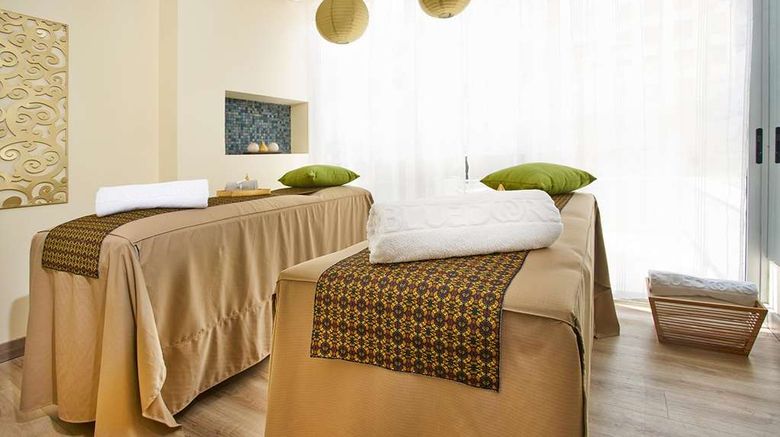 <b>100 Luxury Suites Spa</b>. Images powered by <a href=https://www.travelagewest.com/Hotels/Bogota-Colombia/
