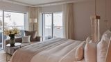 7132 Hotel Room