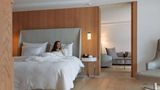7132 Hotel Suite
