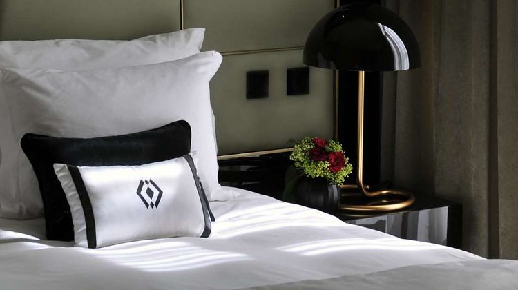 Altis Avenida Hotel Room