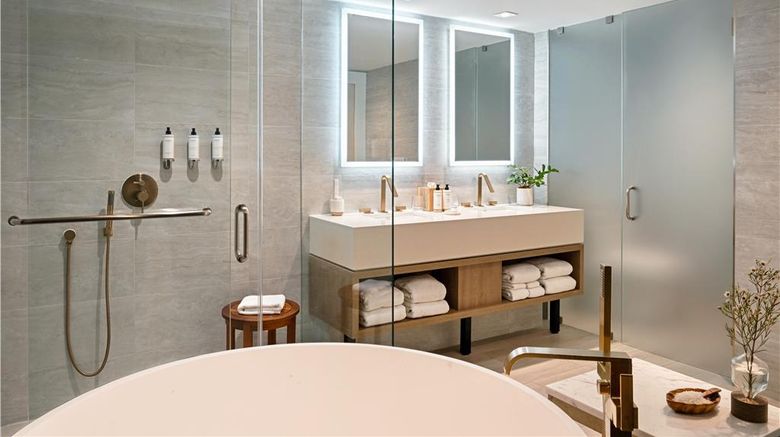 <b>Amrit Ocean Resort Room</b>. Images powered by <a href="https://iceportal.shijigroup.com/" title="IcePortal" target="_blank">IcePortal</a>.