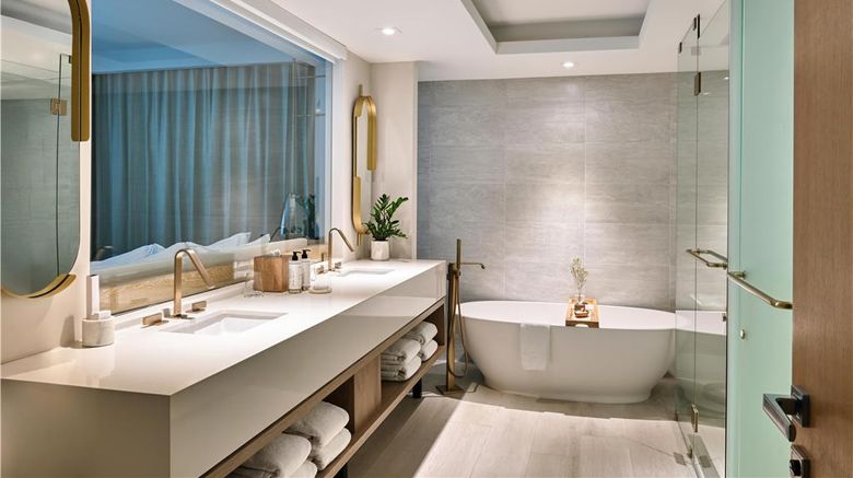 <b>Amrit Ocean Resort Room</b>. Images powered by <a href="https://iceportal.shijigroup.com/" title="IcePortal" target="_blank">IcePortal</a>.