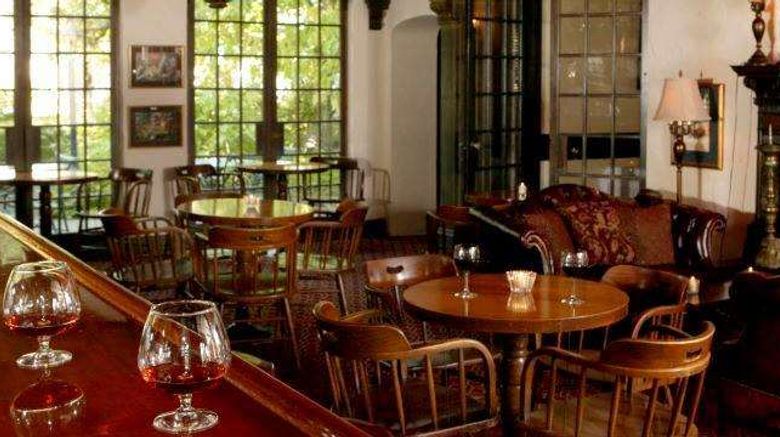 <b>Benbow Historic Inn Restaurant</b>. Images powered by <a href="https://iceportal.shijigroup.com/" title="IcePortal" target="_blank">IcePortal</a>.