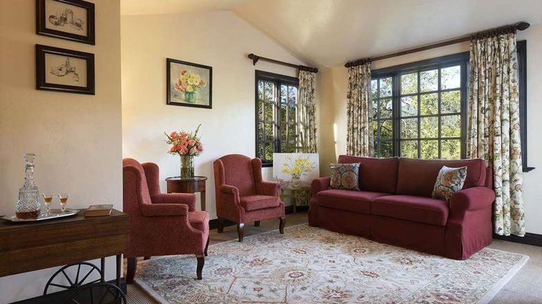 <b>Benbow Historic Inn Suite</b>. Images powered by <a href="https://iceportal.shijigroup.com/" title="IcePortal" target="_blank">IcePortal</a>.