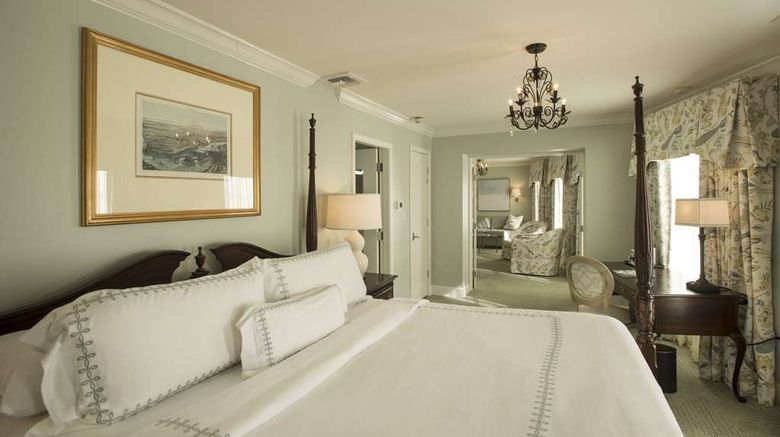<b>Bienville House Hotel Suite</b>. Images powered by <a href="https://iceportal.shijigroup.com/" title="IcePortal" target="_blank">IcePortal</a>.