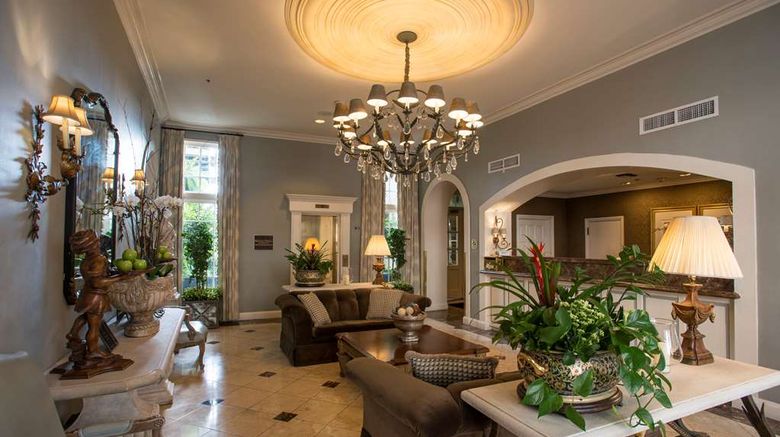 <b>Bienville House Hotel Lobby</b>. Images powered by <a href="https://iceportal.shijigroup.com/" title="IcePortal" target="_blank">IcePortal</a>.