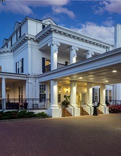 Boone Tavern Hotel