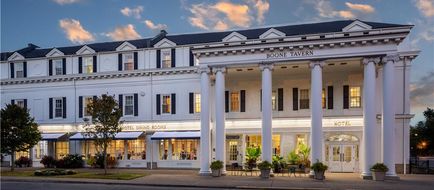 Boone Tavern Hotel Exterior