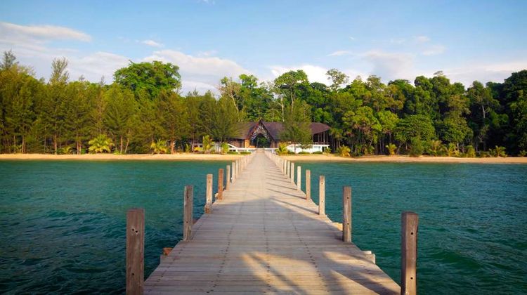 Borneo Eagle Resort Beach