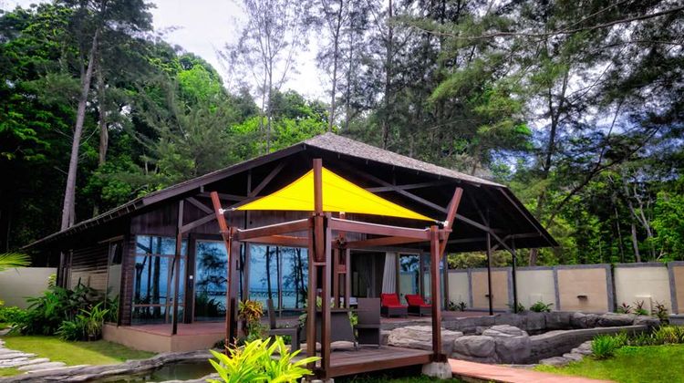 Borneo Eagle Resort Exterior