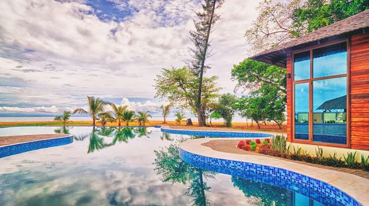 Borneo Eagle Resort Pool