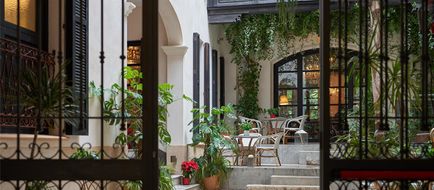 Can Bordoy Grand House & Garden Lobby