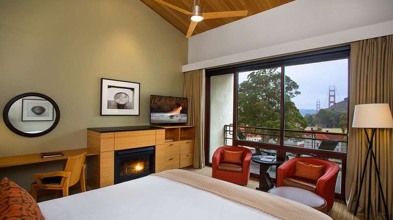 <b>Cavallo Point, Lodge at the Golden Gate Room</b>. Images powered by <a href="https://iceportal.shijigroup.com/" title="IcePortal" target="_blank">IcePortal</a>.