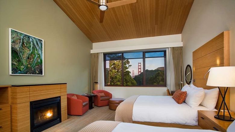 <b>Cavallo Point, Lodge at the Golden Gate Room</b>. Images powered by <a href="https://iceportal.shijigroup.com/" title="IcePortal" target="_blank">IcePortal</a>.